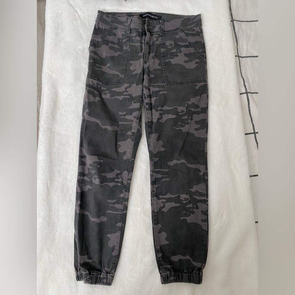 Camo pants